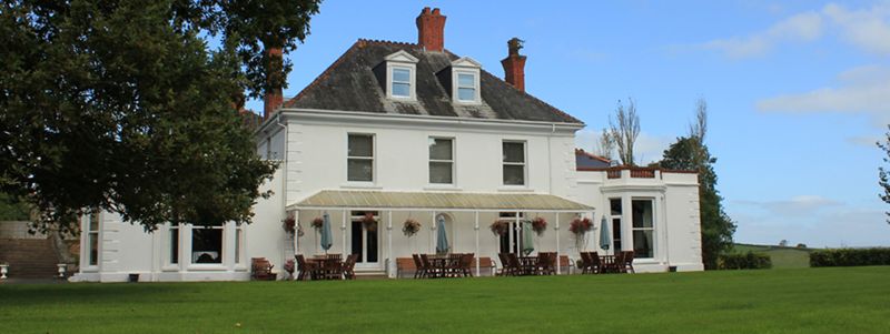 Mansion House Llansteffan (Pantyathro)